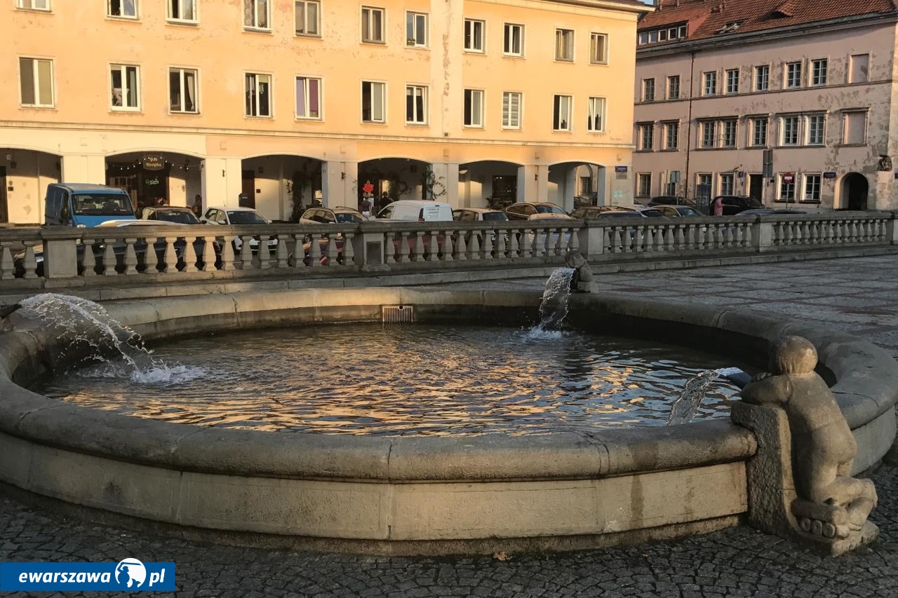 fontanna na Mariensztacie | fot. Bartosz Pańczyk