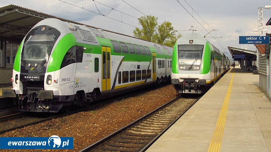 Koleje Mazowieckie | fot. Autorstwa Janusz Jakubowski from Warsaw, Poland - PESA Sundeck & Bombardier, Koleje Mazowieckie, CC BY 2.0, https://commons.wikimedia.org/w/index.php?curid=104045200