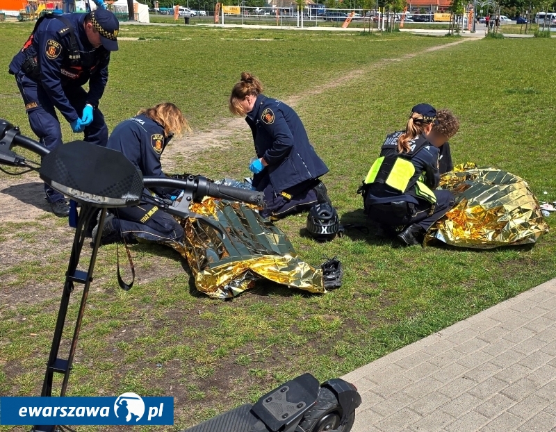 Trzynastolatkowie z Wilanowa mieli wypadek na hulajnodze | fot. strazmiejska.waw.pl
