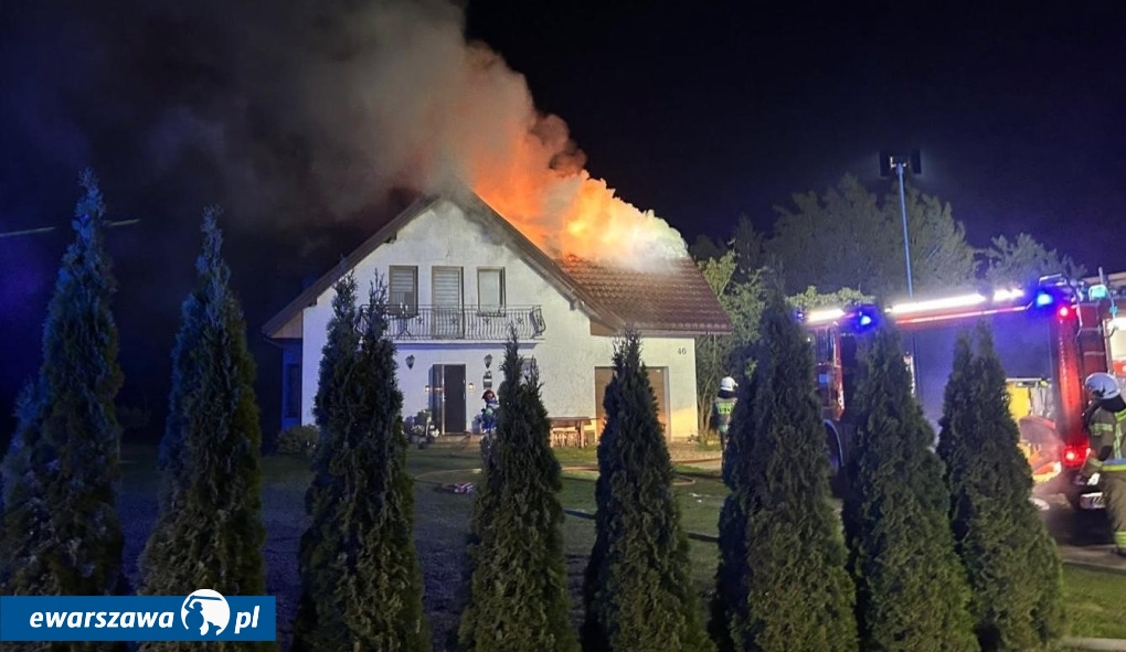 pożar domu jednorodzinnego | fot. KP PSP w Sochaczewie