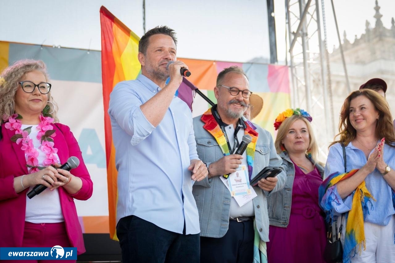 Rafał Trzaskowski na Paradzie Równości w 2025 roku | fot. facebook.com/warszawa