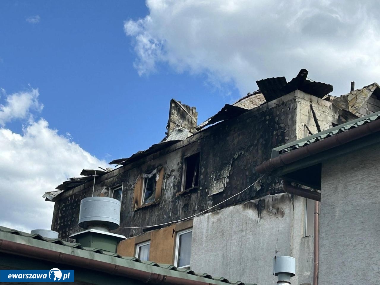 zniszczone budynki po pożarze w Ząbkach | fot. Tomasz G. / facebook