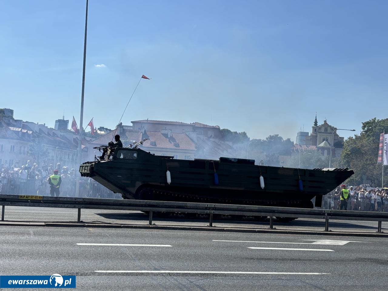 defilada w Warszawie z okazji Święta Wojska Polskiego | fot. Bartosz Pańczyk