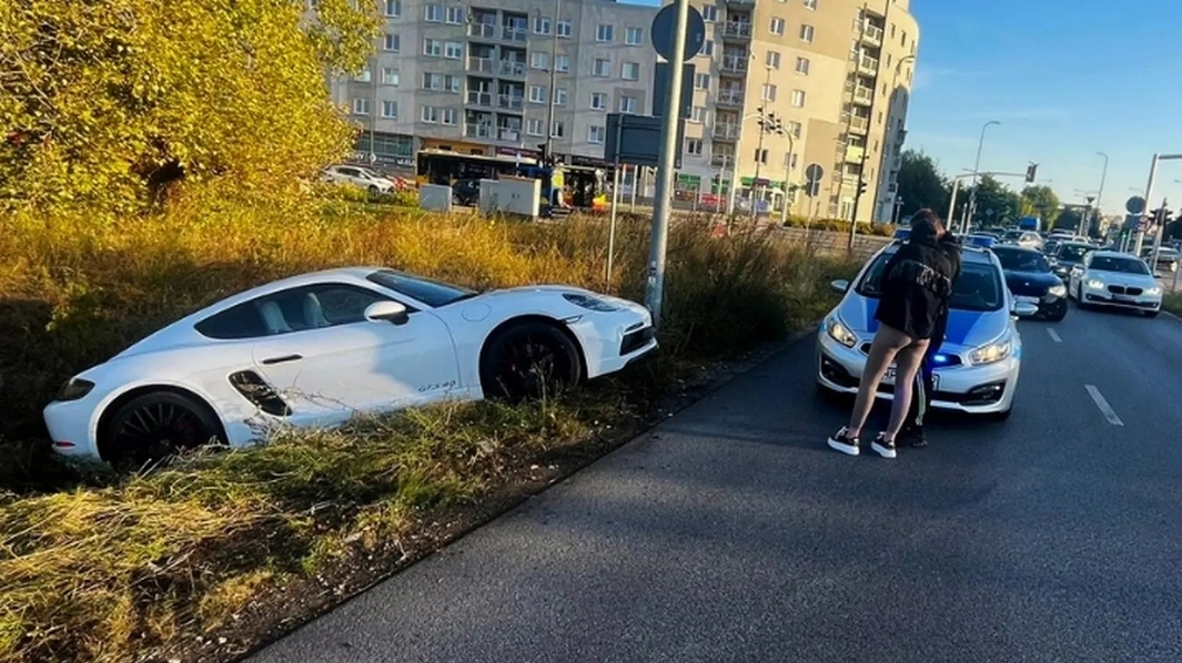Porsche w rowie | fot. Wydział Ruchu Drogowego Komendy Stołecznej Policji
