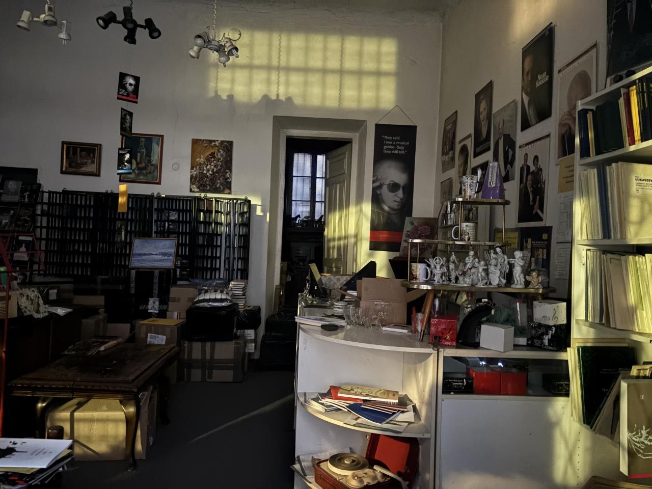 księgarnia "Świat Muzyki" przy ul. Bednarskiej w Warszawie | fot. Bartosz Pańczyk