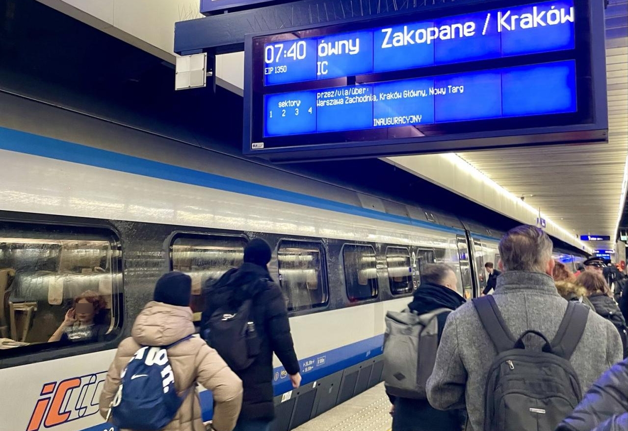 pociąg z Warszawy do Zakopanego | fot. x.com/Lukasz_Malin