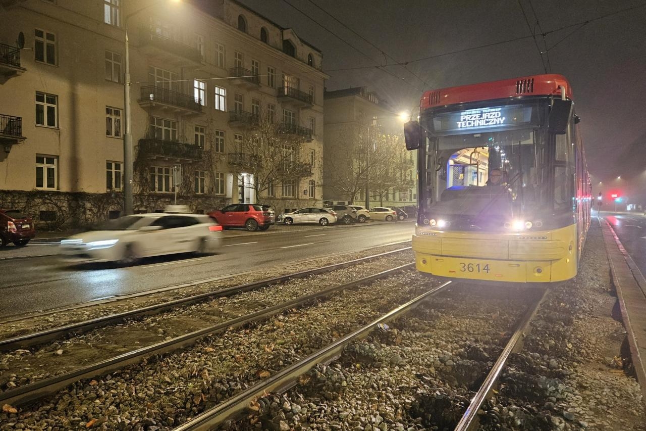 podmyte torowisko w Warszawie, tramwaje zwalniają | fot. Tramwaje Warszawskie/facebook