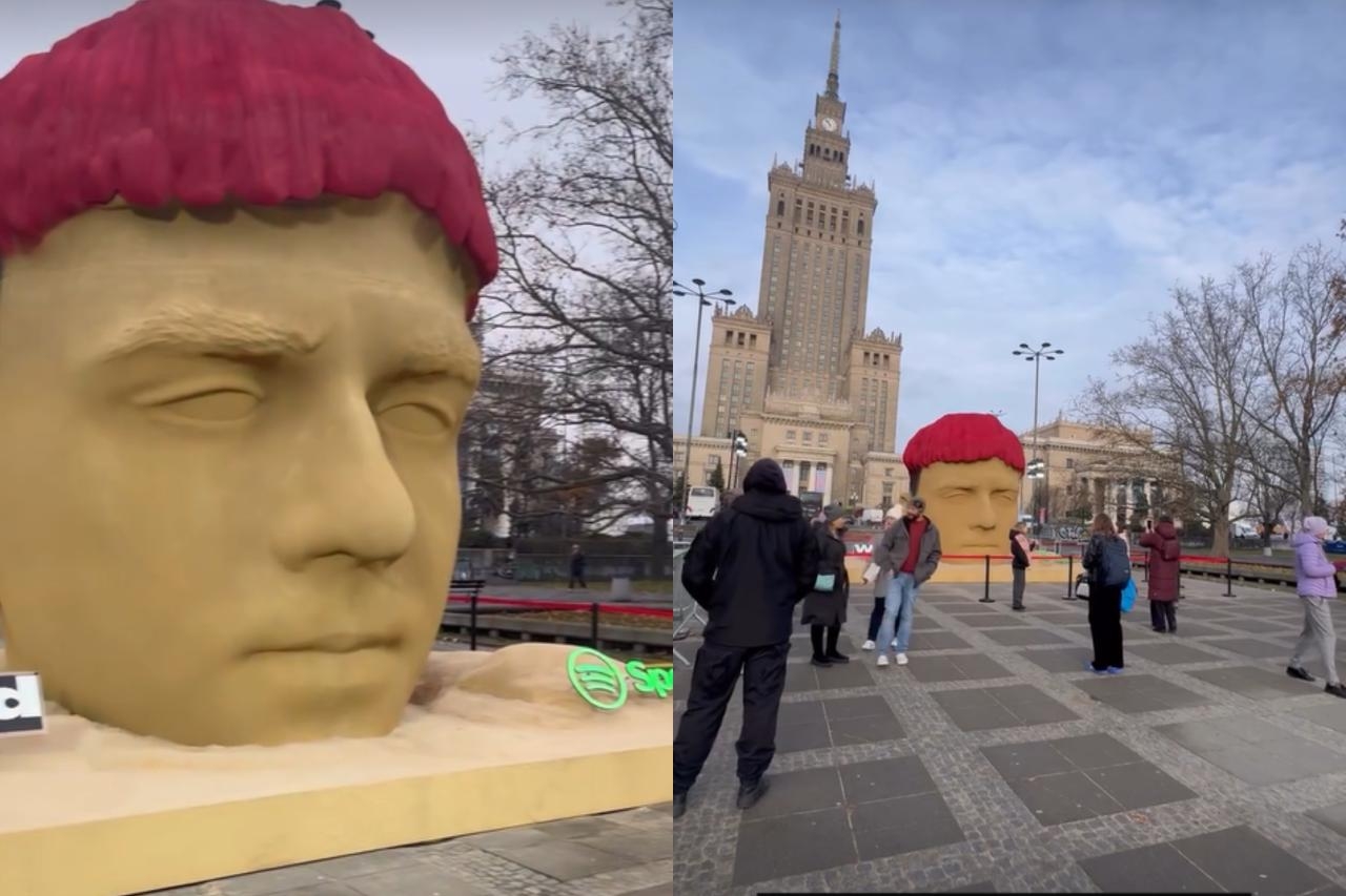 rzeźba głowy Maty pod Pałacem Kultury i Nauki w Warszawie | fot. instagram.com/spotifypoland