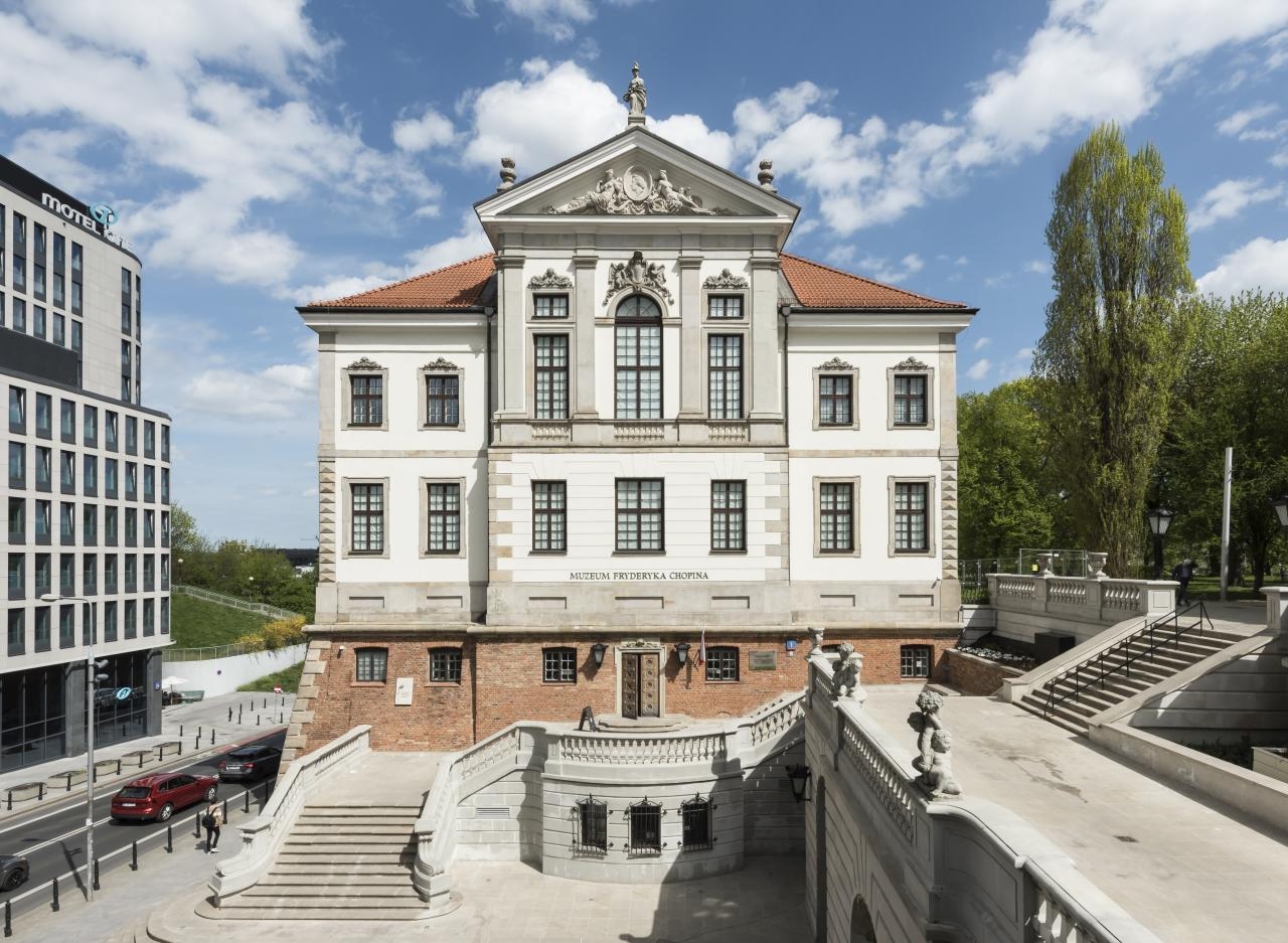 Muzeum Fryderyka Chopina | fot. Autorstwa Adrian Grycuk - Praca własna, CC BY-SA 3.0 pl, https://commons.wikimedia.org/w/index.php?curid=117681741