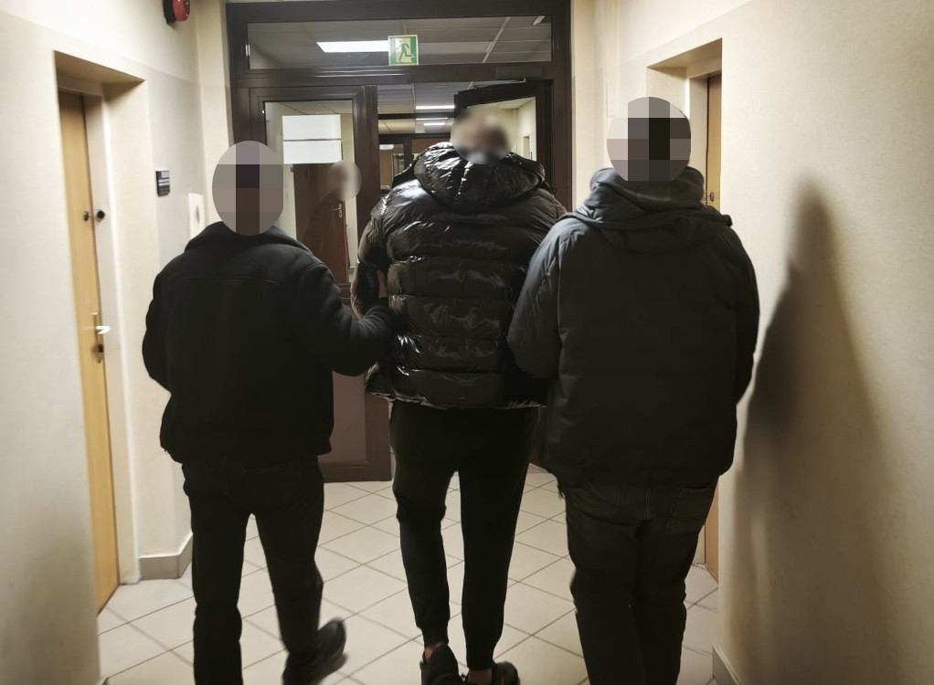 zatrzymanie 32-latka | fot. wola.policja.gov.pl