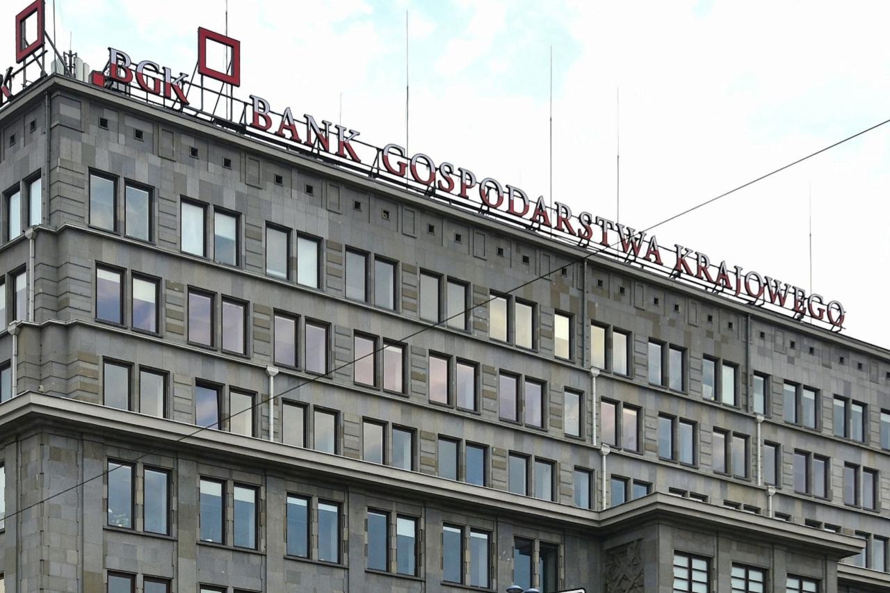 budynek Banku Gospodarstwa Krajowego w Warszawie | fot. Autorstwa Adrian Grycuk - Praca własna, CC BY-SA 3.0 pl, https://commons.wikimedia.org/w/index.php?curid=72634252