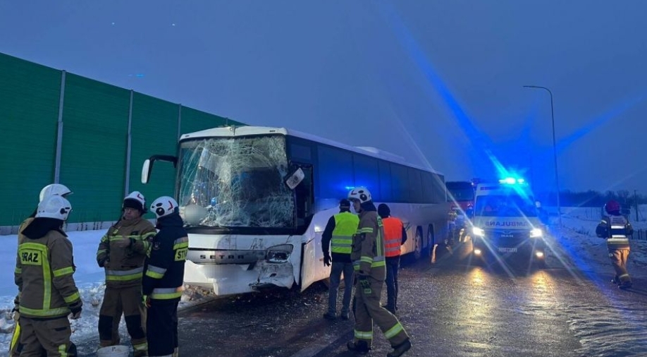 wypadek autokarów w Kroczewie | fot. Policja Płońsk
