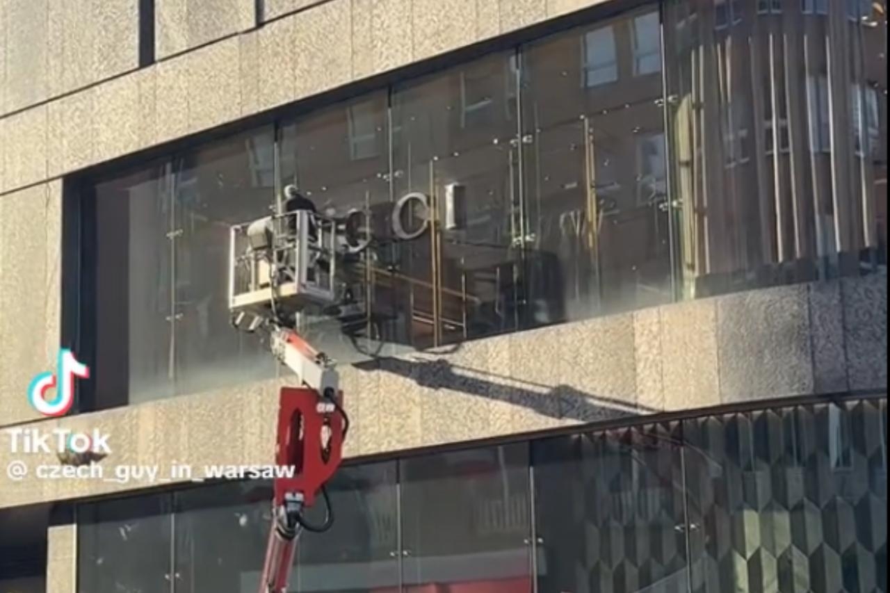 zamknięcie Gucci w Vitkacu | fot. tiktok.com/@czech_guy_in_warsaw