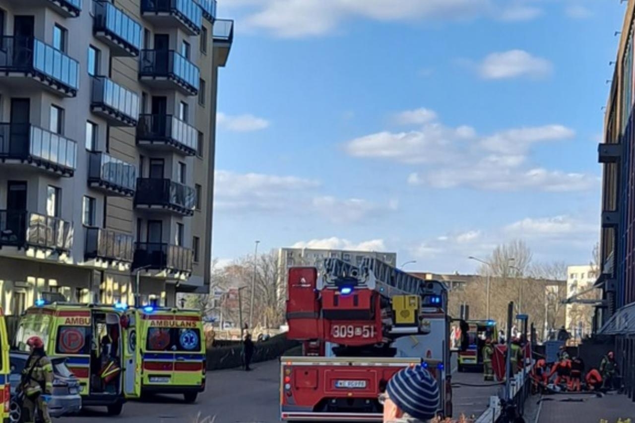 pożar strzelnicy przy ul. Midałowej w Warszawie | fot. SunnyDachshund4529/facebook