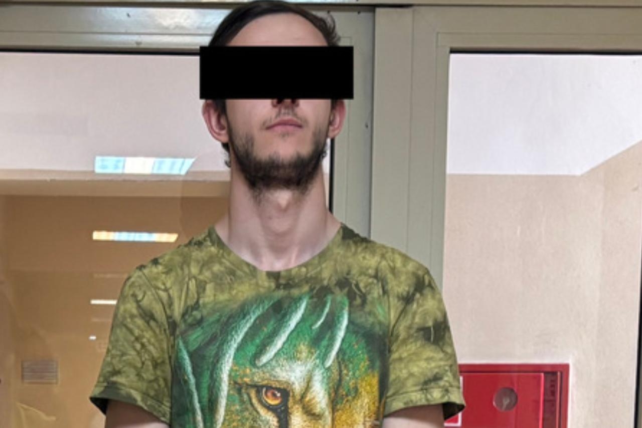 26-latek, który wynosił z drogerii w Warszawie szczoteczki elektryczne | fot. ochota.policja.gov.pl