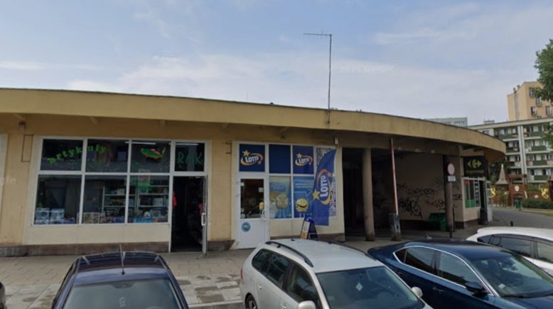 pawilon przy ul. Wrzeciono 41 w Warszawie, w którym ktoś kupił zdrapkę z wygraną miliona złotych | fot. google stret view