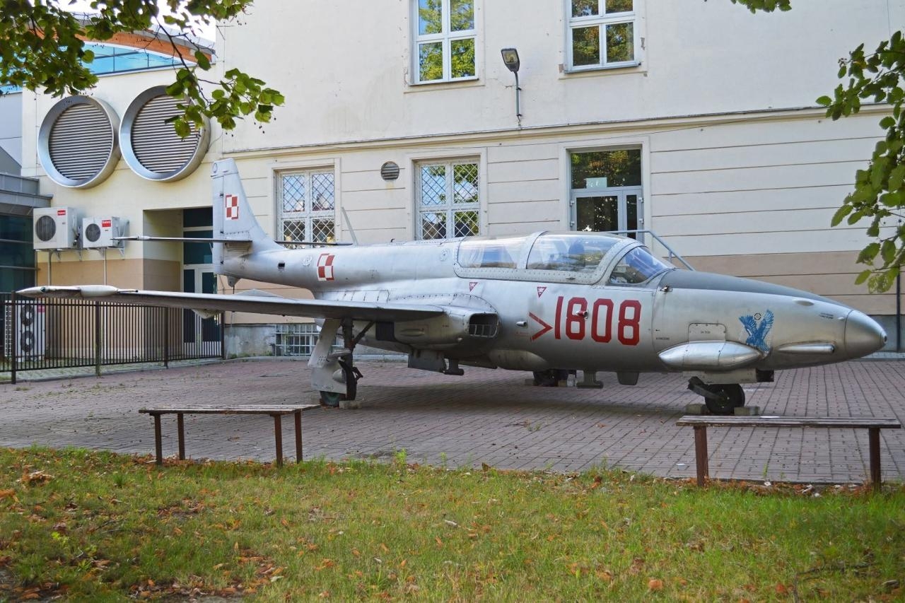 Technikum nr 9 Lotnicze im.Bohaterów Narwiku | fot. https://www.facebook.com/zsimbn