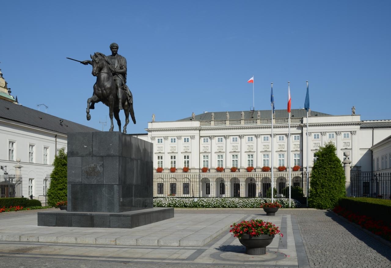 Pałac Prezydencki w Warszawie | fot. Autorstwa Marcin Białek - Praca własna, CC BY-SA 3.0, https://commons.wikimedia.org/w/index.php?curid=16823300