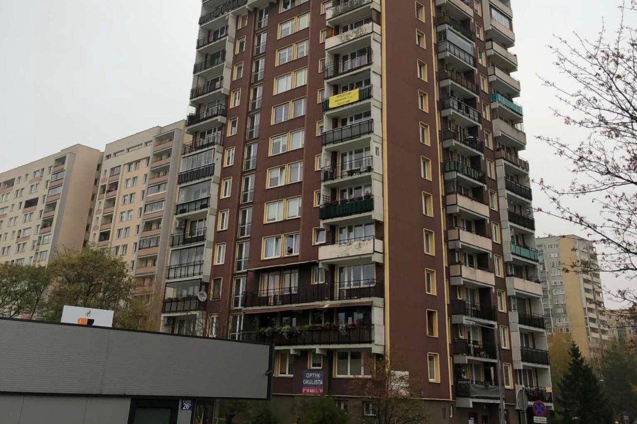 blok przy ul. Klaudyny na warszawskich Bielanach | fot. Bartosz Pańczyk