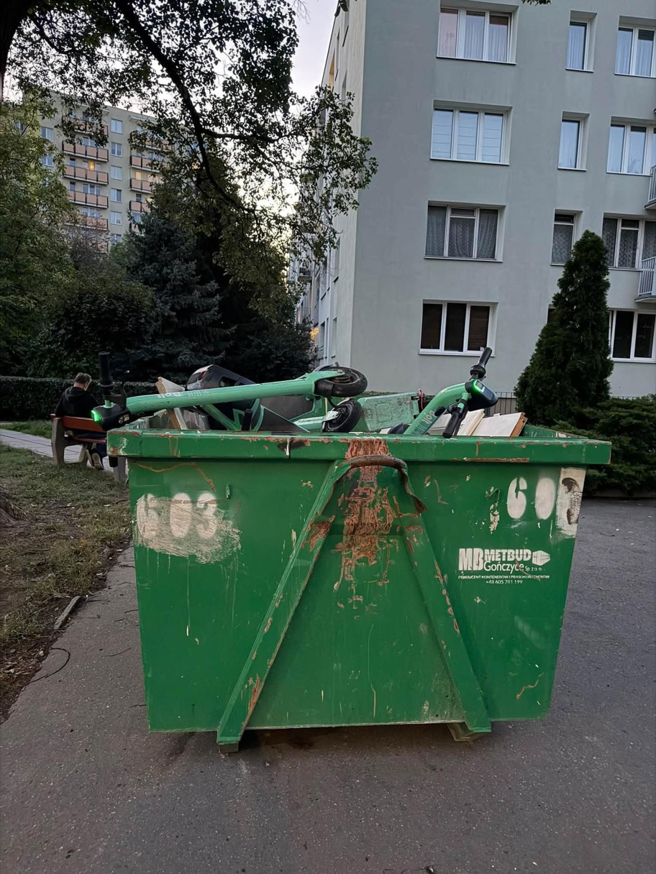 fot. smieciarka jedzie/ Ola Z.