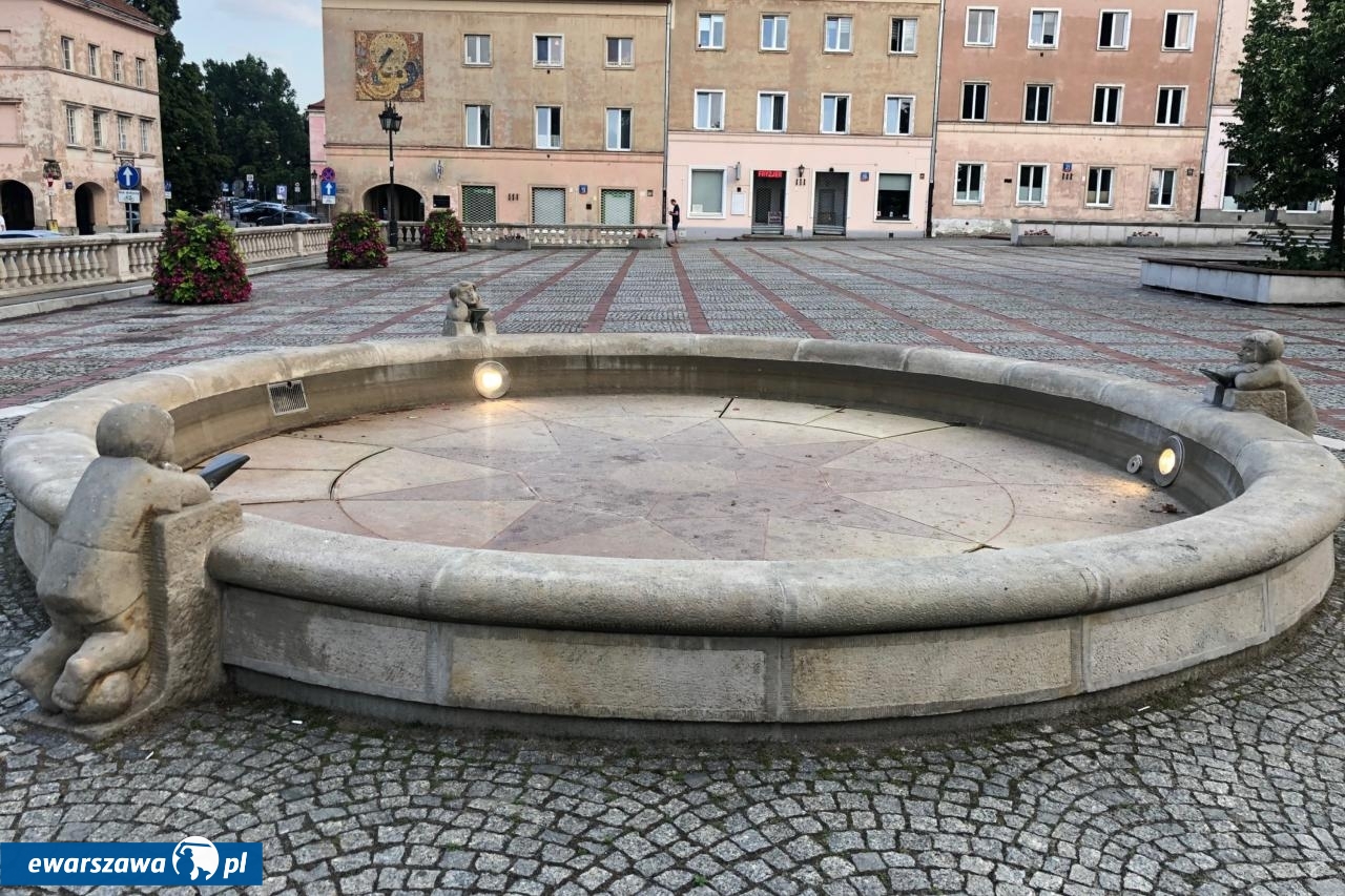 fontanna na Mariensztacie | fot. Bartosz Pańczyk