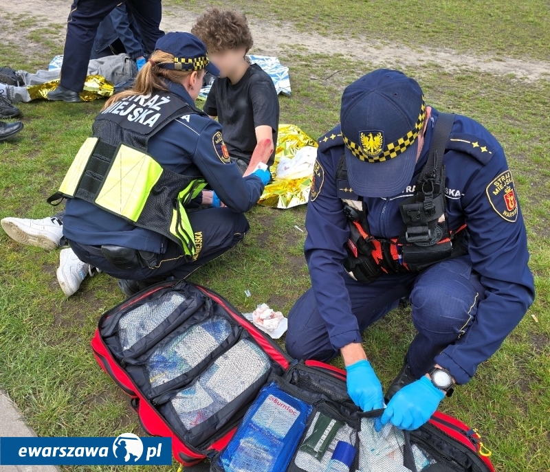 Trzynastolatkowie z Wilanowa mieli wypadek na hulajnodze | fot. strazmiejska.waw.pl