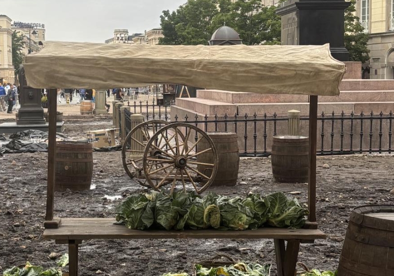 plan serialu "Lalka" na Krakowskim Przedmieściu w Warszawie | fot. Bartosz Pańczyk