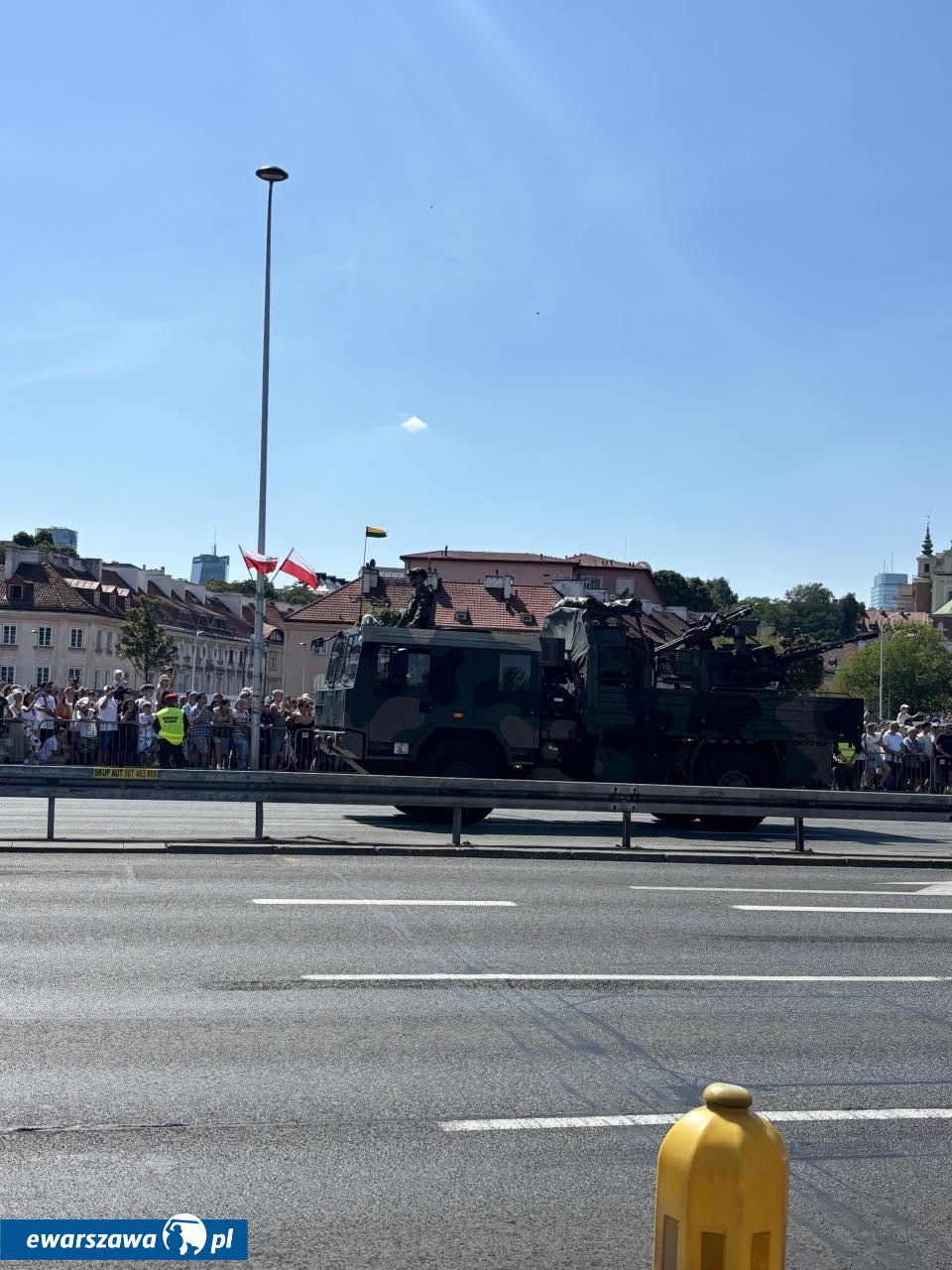 defilada w Warszawie z okazji Święta Wojska Polskiego | fot. Bartosz Pańczyk