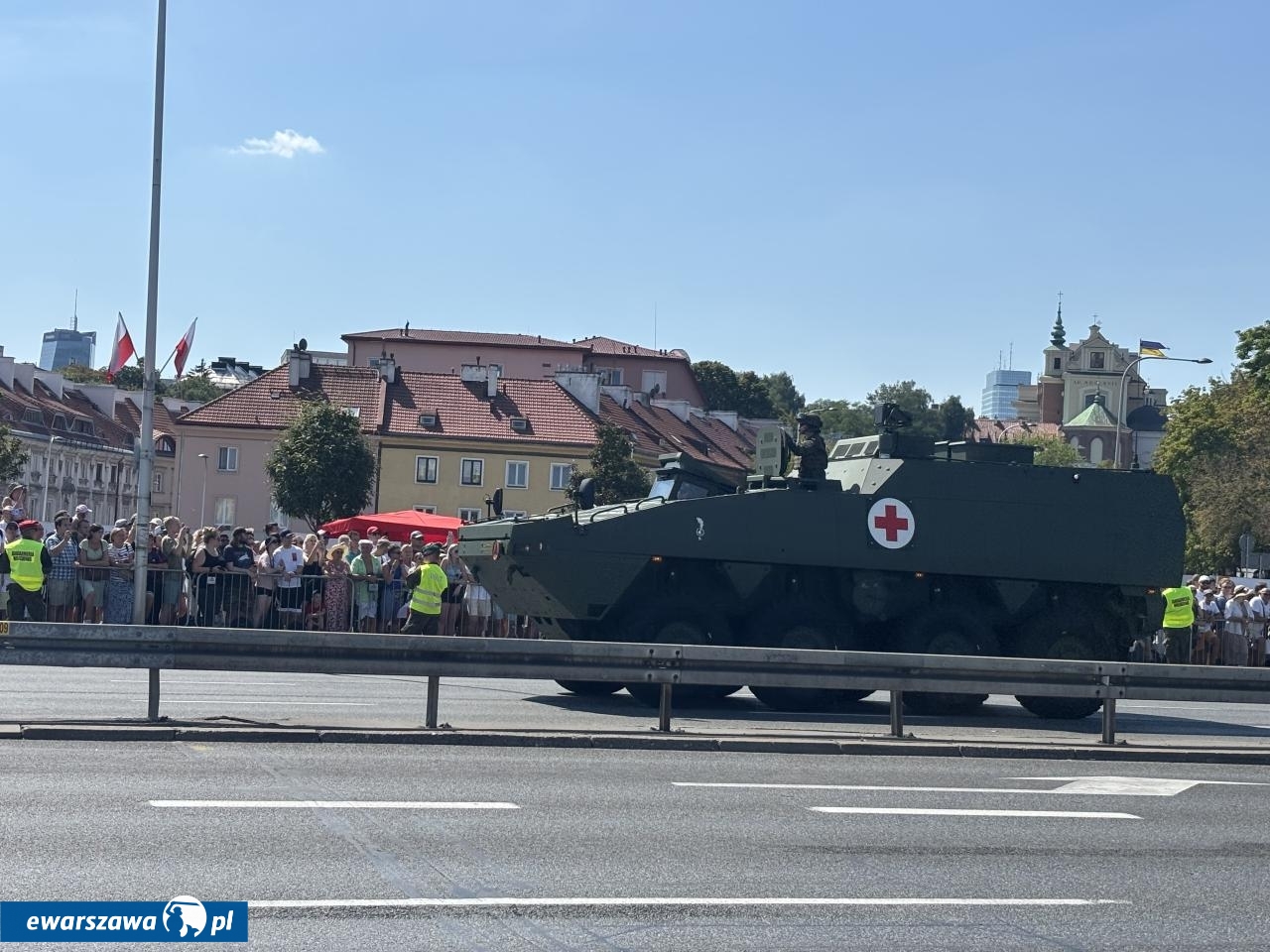 defilada w Warszawie z okazji Święta Wojska Polskiego | fot. Bartosz Pańczyk