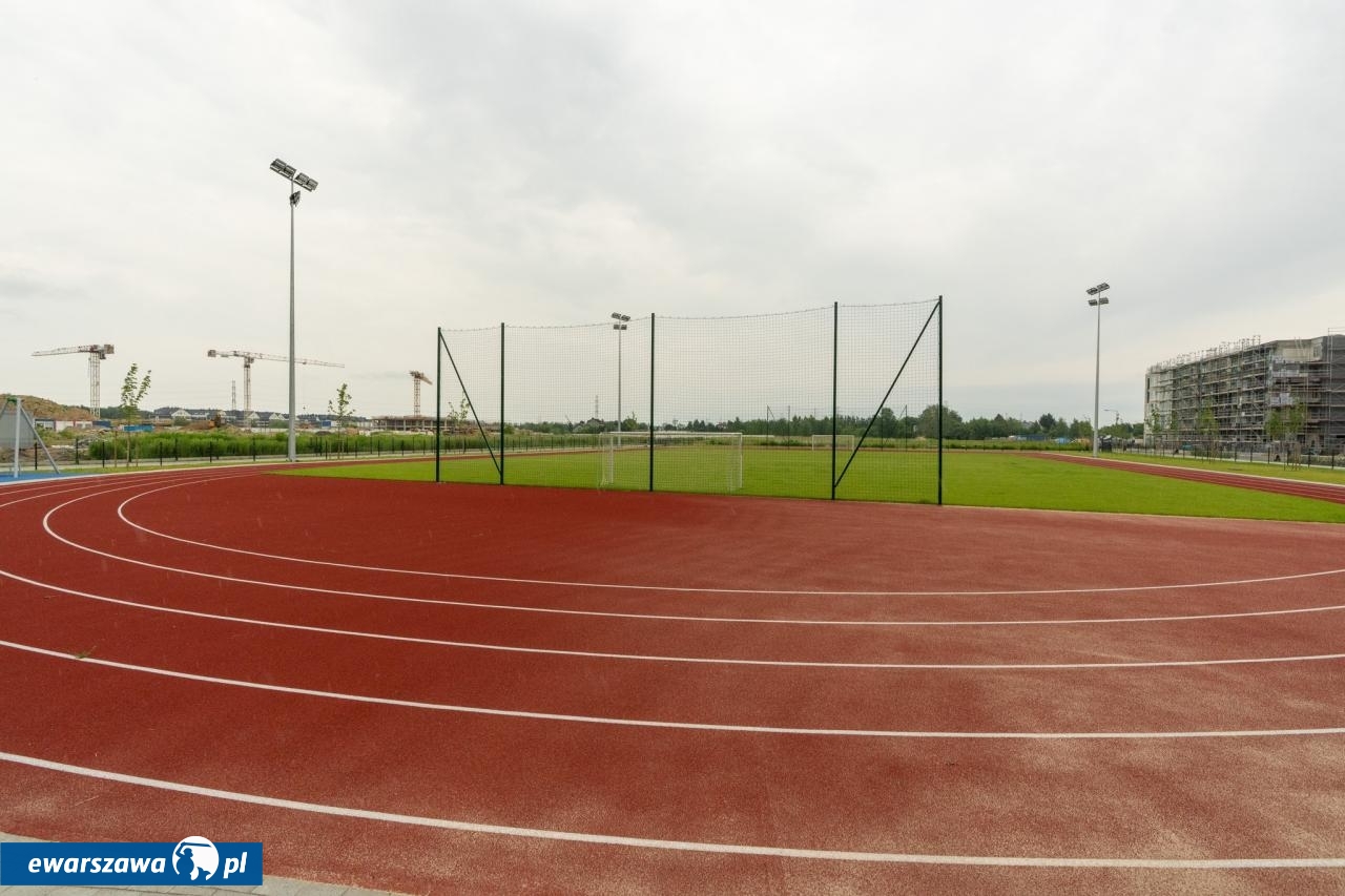 Szkoła podstawowa nr 407 w Warszawie | fot. facebook.com/bemowowarszawa