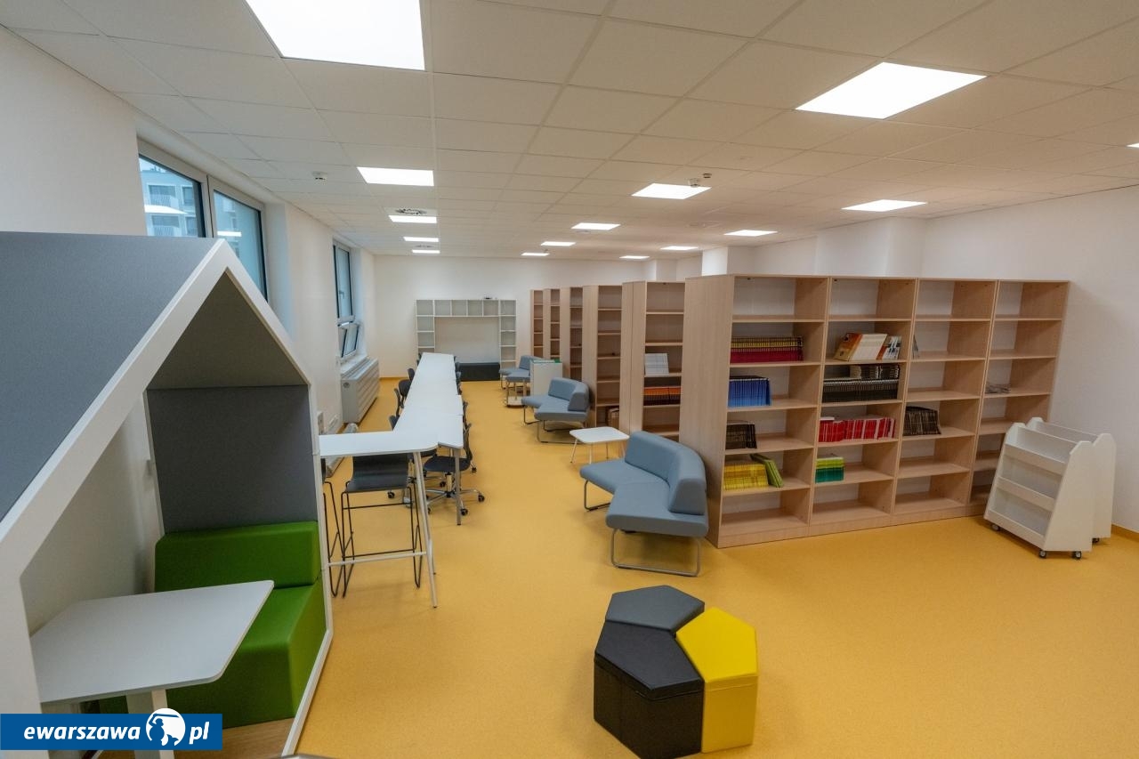 Szkoła podstawowa nr 407 w Warszawie | fot. facebook.com/bemowowarszawa