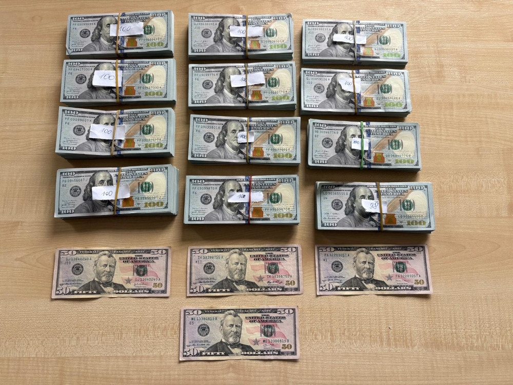 zabezpieczona gotówka | fot. mokotow.policja.gov.pl