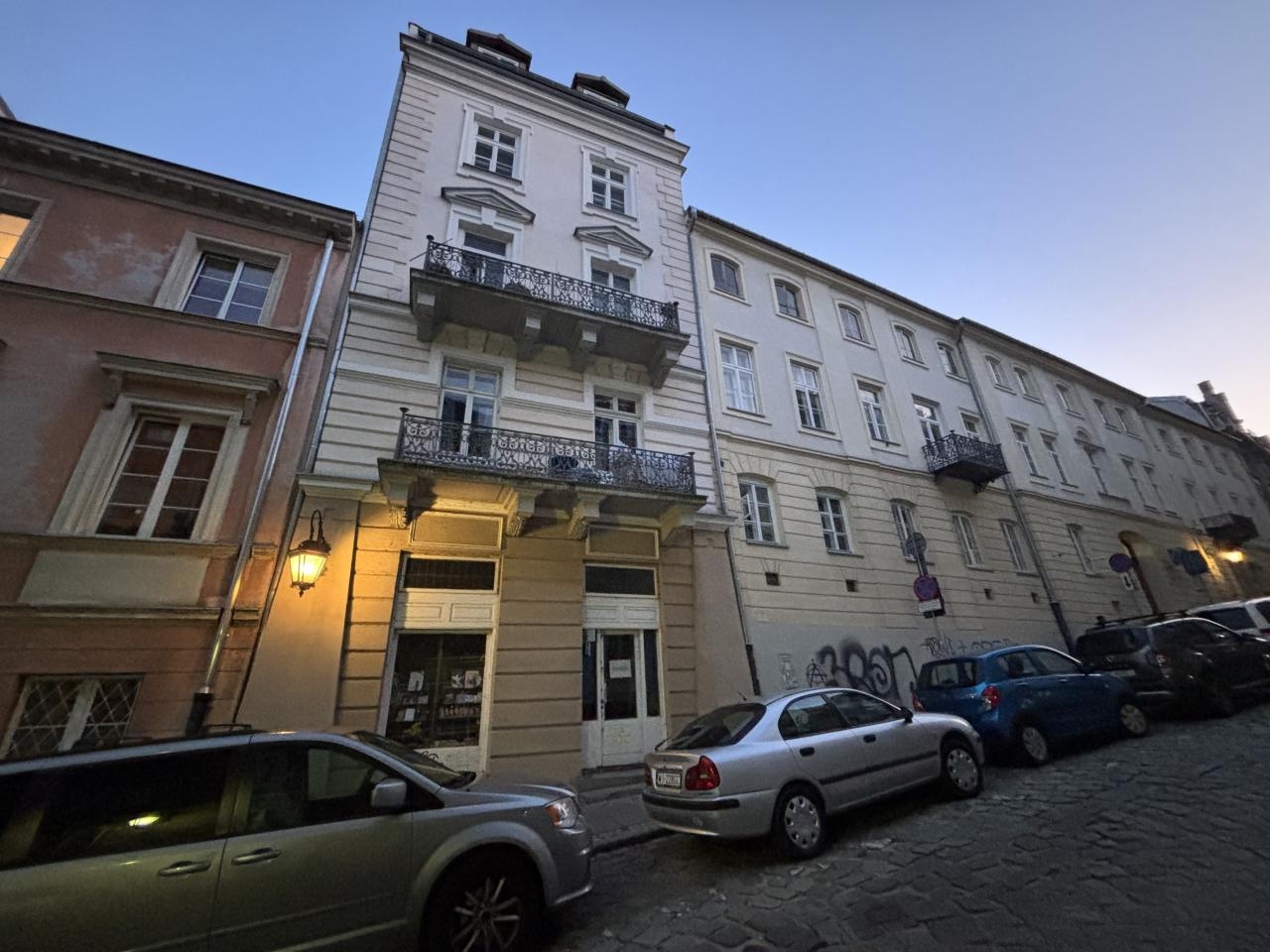 księgarnia "Świat Muzyki" przy ul. Bednarskiej w Warszawie | fot. Bartosz Pańczyk