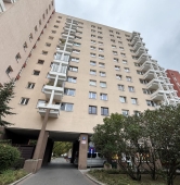 blok przy ul. Sonaty 6 w Warszawie | fot. Bartosz Pańczyk