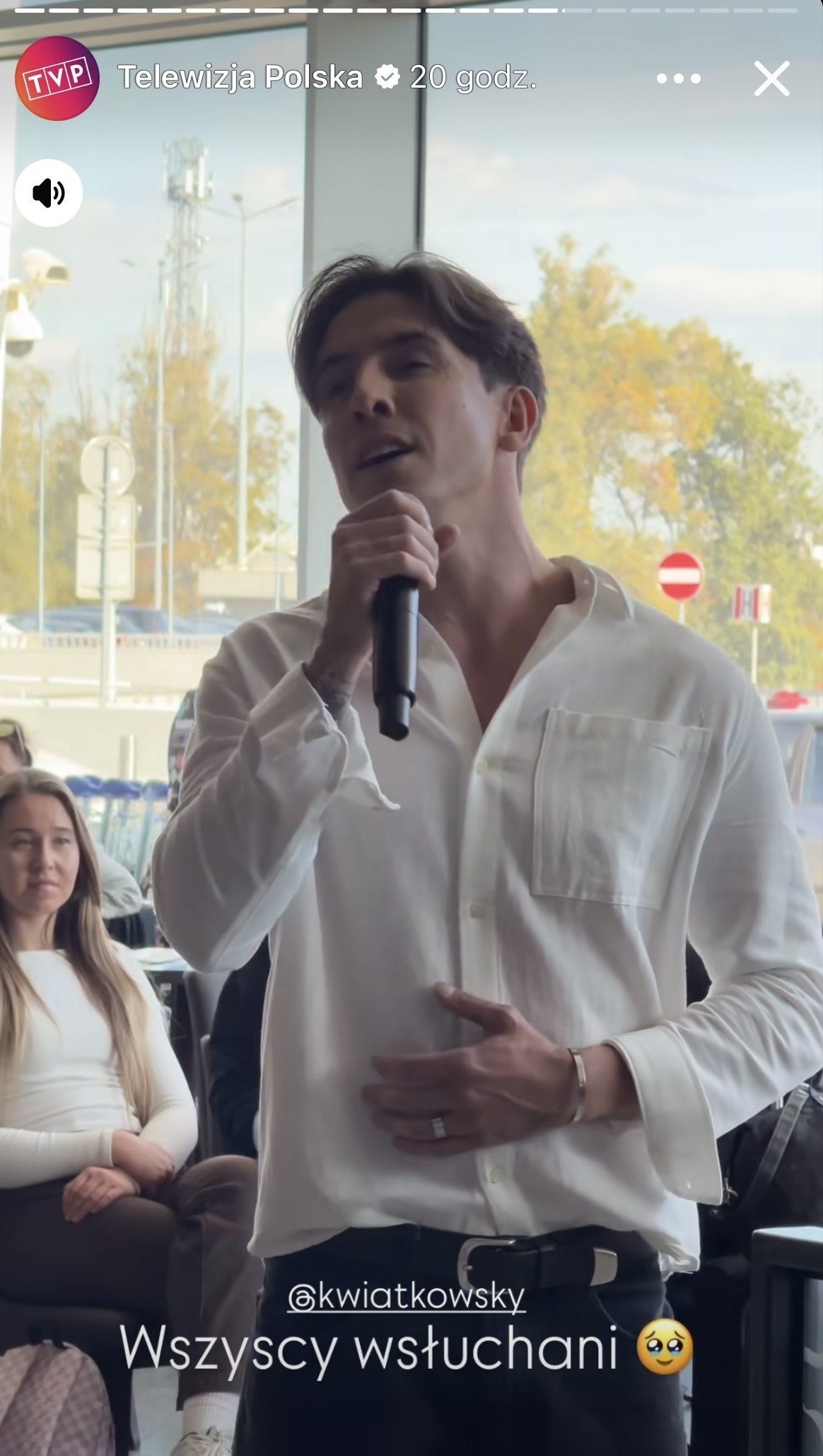 Dawid Kwiatkowski na lotnisku Chopina w Warszawie | fot. facebook.com/TelewizjaPolska